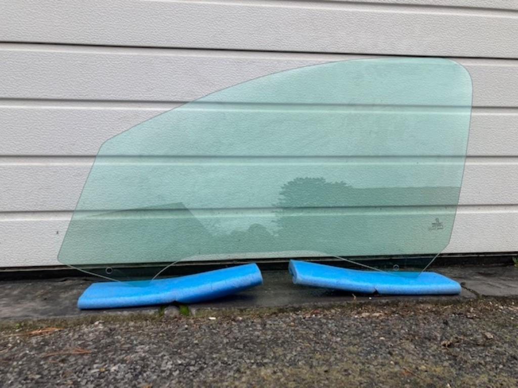 Vitre de portière avant gauche pour Peugeot 206 (5 portes), Enlèvement, Utilisé, Peugeot