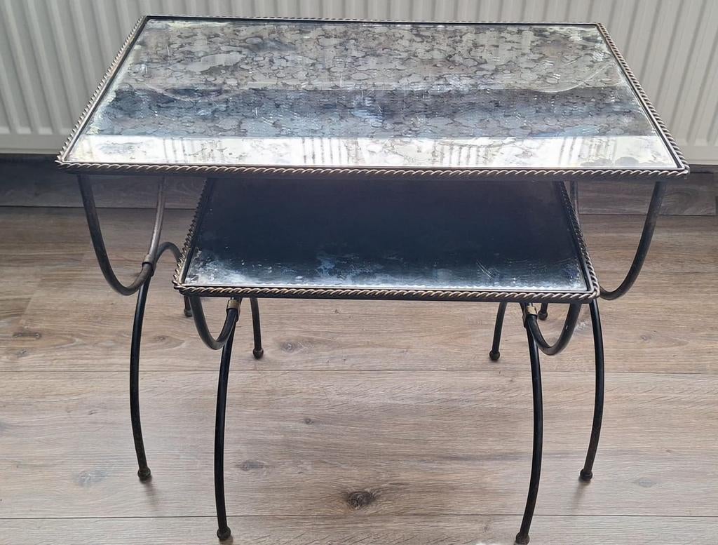 Bijzet Tafeltjes, Ophalen