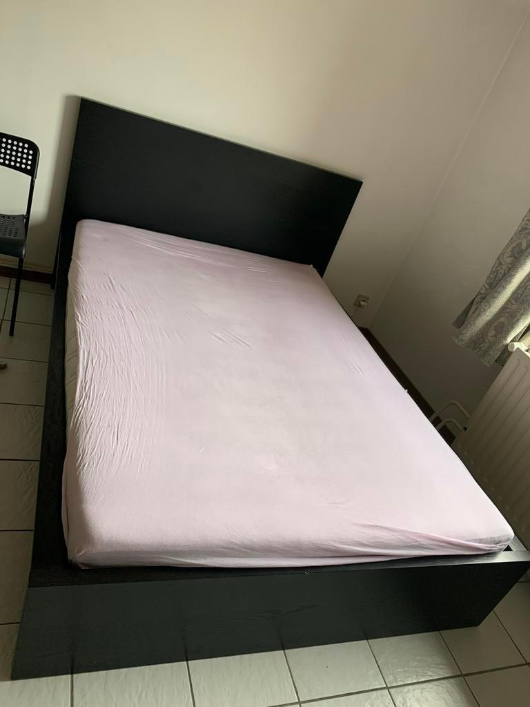 Lit complet, Ophalen, Zo goed als nieuw