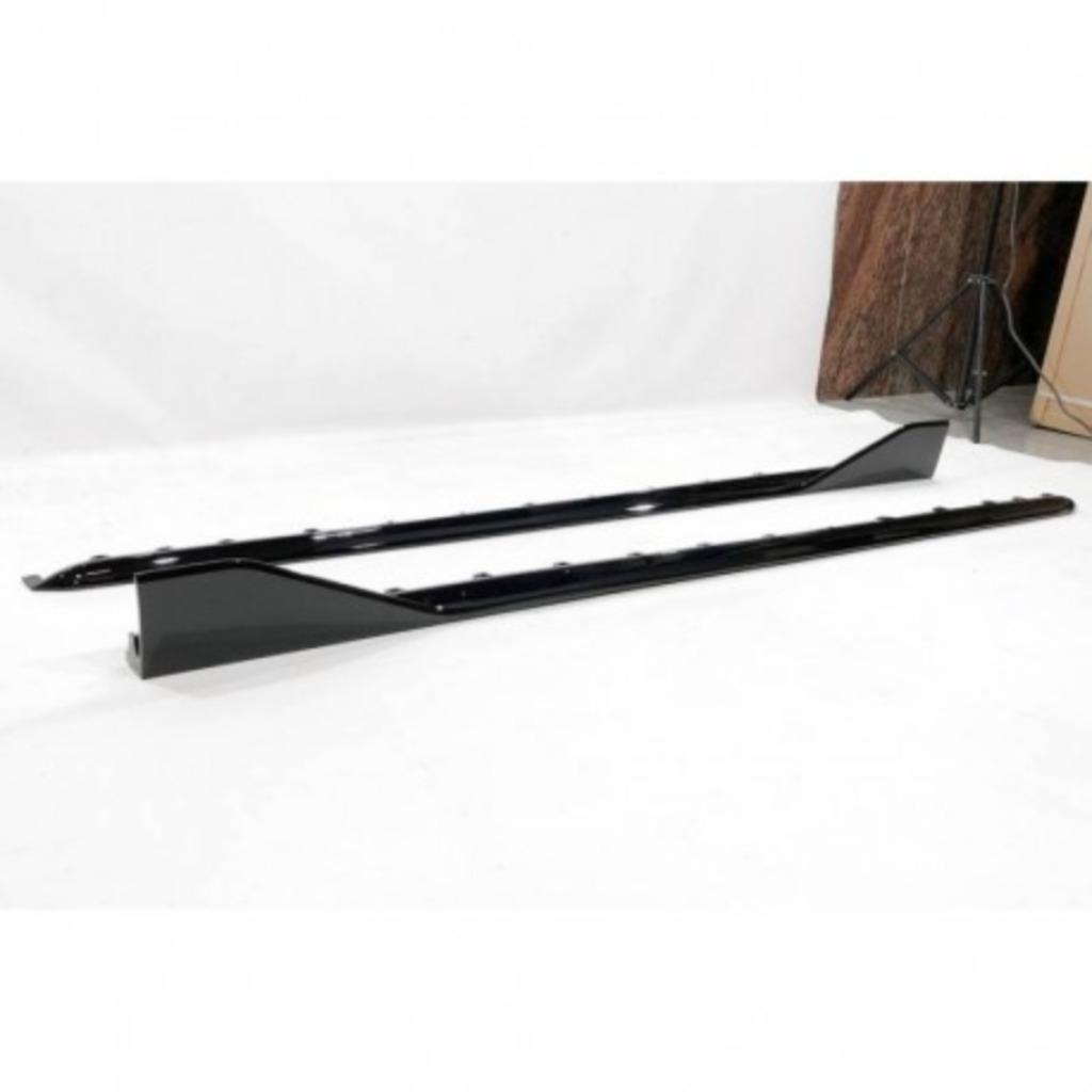 LAMES DE BAS DE CAISSES M-PERFORMANCE BMW SERIE 1 F40 (19-22, Enlèvement ou Envoi