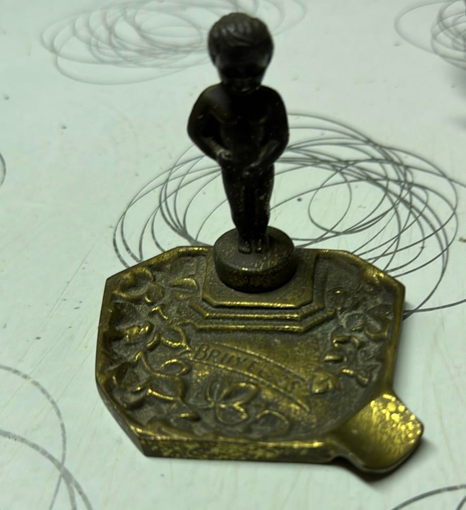 Asbak manneke pis, Antiek en Kunst, Antiek | Brons en Koper, Ophalen