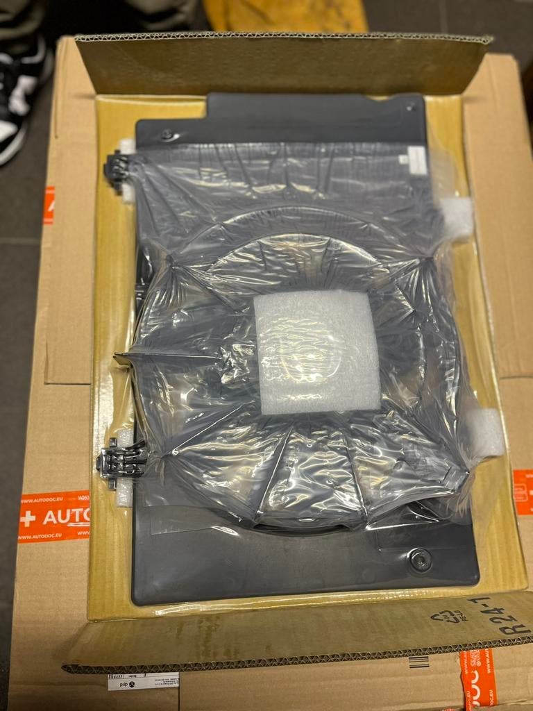 NRF 47957 Koelventilator, Ophalen of Verzenden, Nieuw, Ford