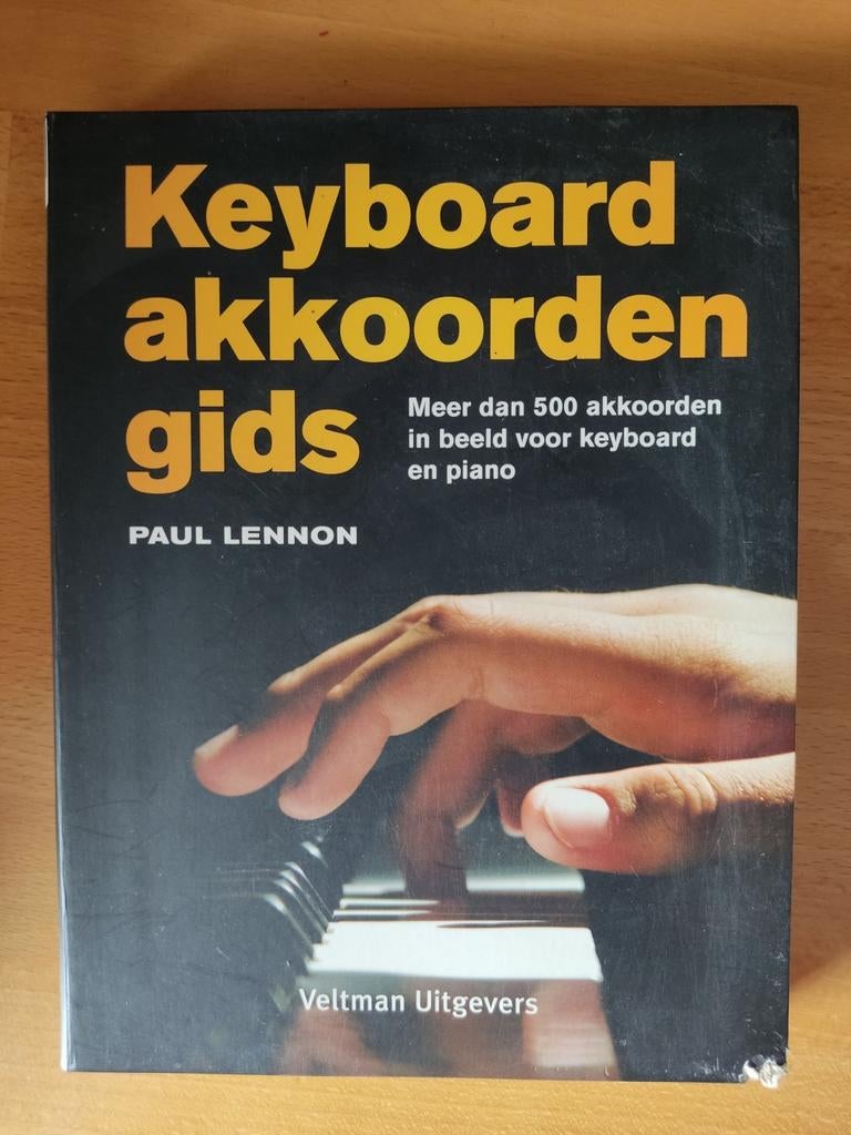 Keyboard akkoordengids - Paul Lennon, Ophalen of Verzenden
