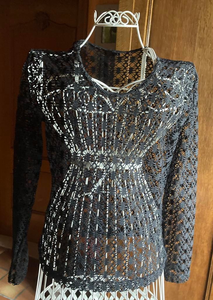Belle blouse noire en dentelle L, Taille 42/44 (L), AM❤️-K, Enlèvement ou Envoi, Comme neuf