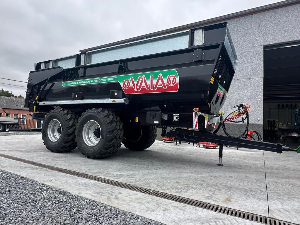 Benne 16 T neuve de stock, Articles professionnels, Enlèvement