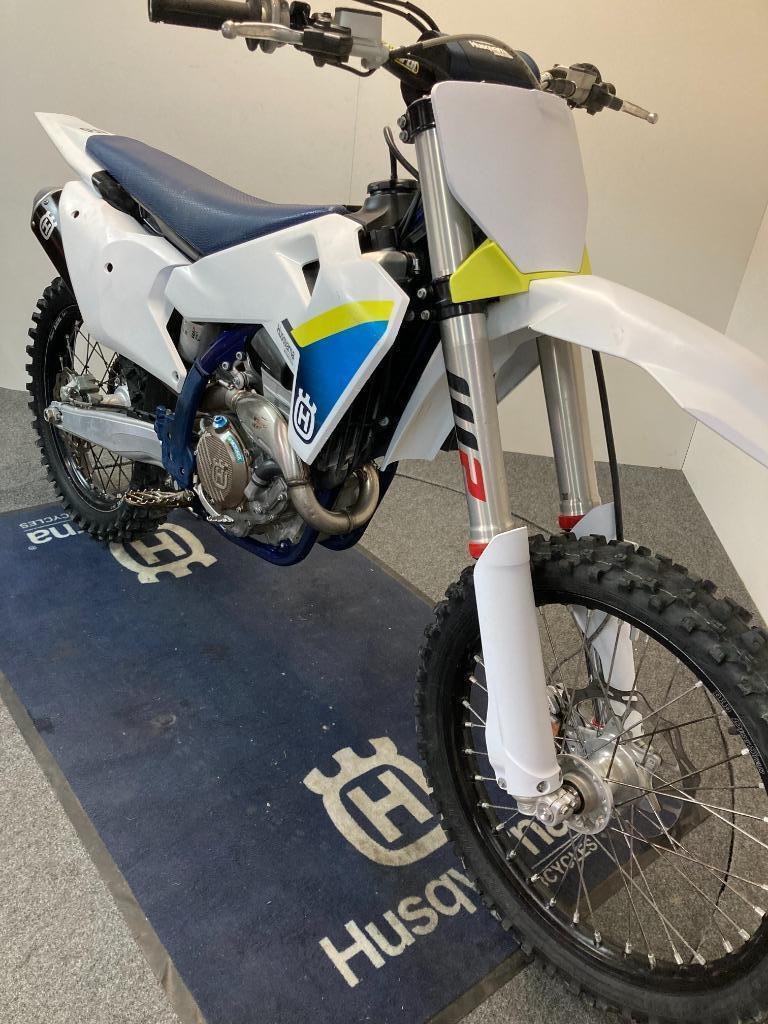 Husqvarna FC 250 MY'25 ref. LS 3077, Motos, Entreprise, Moto de cross, 1 cylindre, 250 cm³