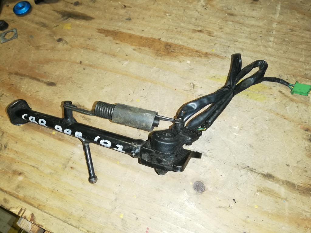 honda cbr 900 sc33 zijpikkel, Enlèvement ou Envoi, Utilisé