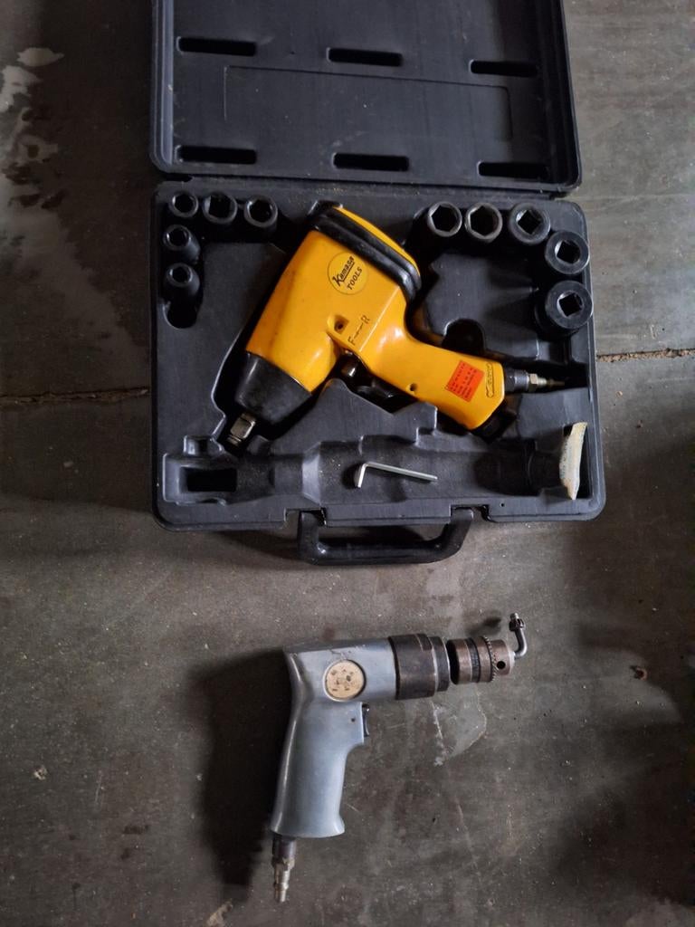 Pneumatische boormachine, bolloneuse, Ophalen