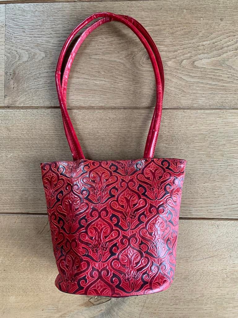 Lederen rode handtas, Handtassen en Accessoires, Tassen | Damestassen, Ophalen of Verzenden, Gebruikt, Rood, Schoudertasje