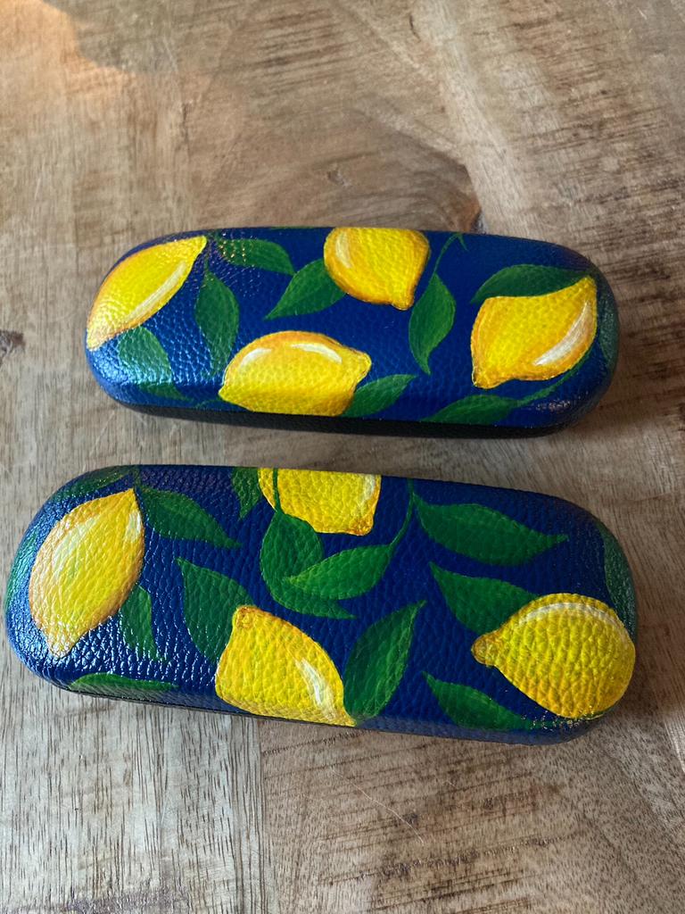 Handbeschilderde brillenkoker donkerblauw met citroenen🍋, Ophalen of Verzenden, Zo goed als nieuw