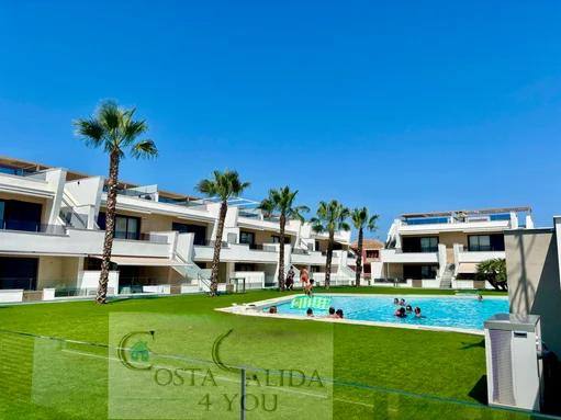 Vakantieverblijf: Penthouse met gemeenschappelijk zwembad