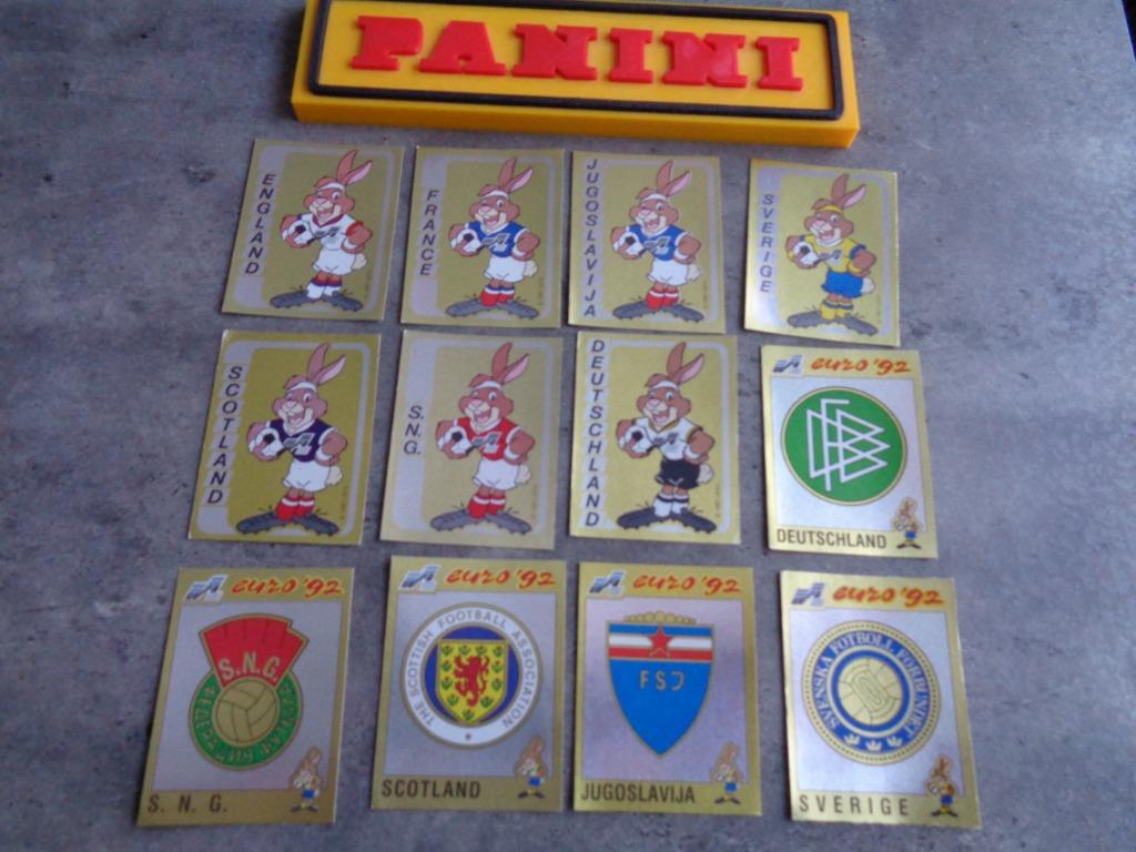 AUTOCOLLANTS DE FOOTBALL PANINI EURO 92 EMBLÈMES CE 12X BADG, Enlèvement ou Envoi