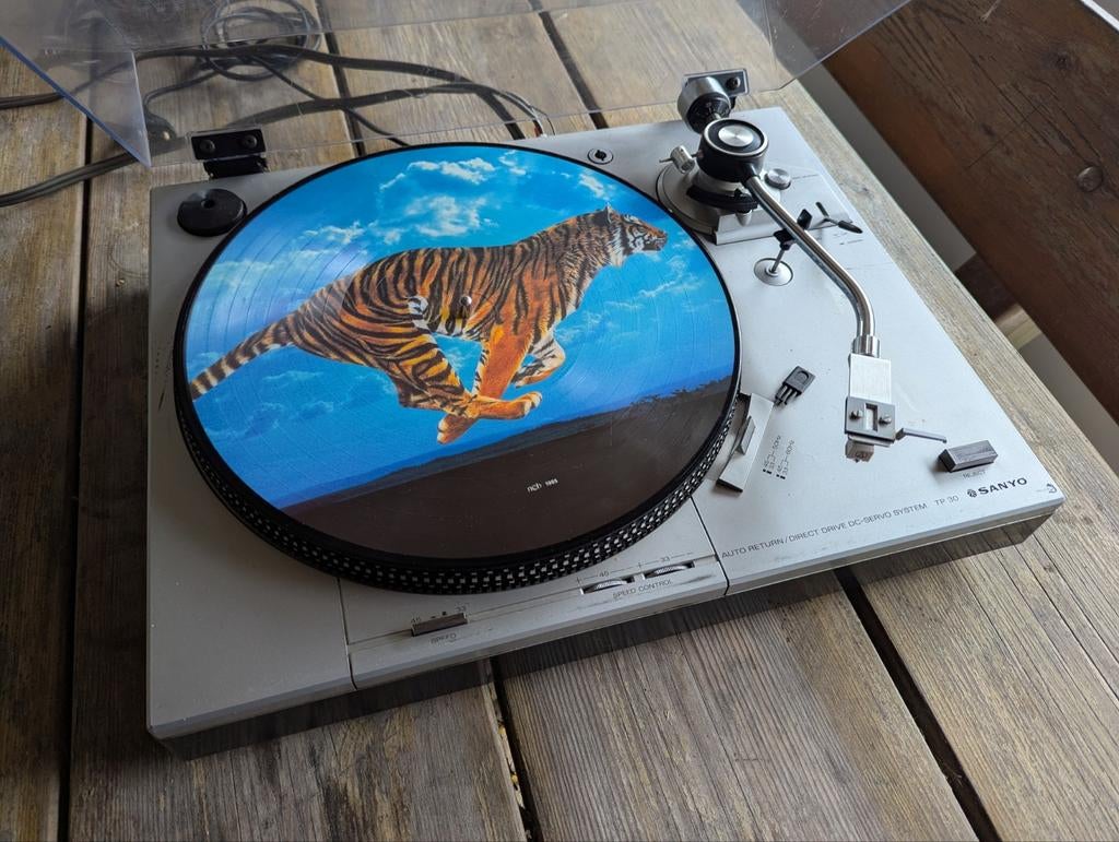 Platine Sanyo TP30, Enlèvement