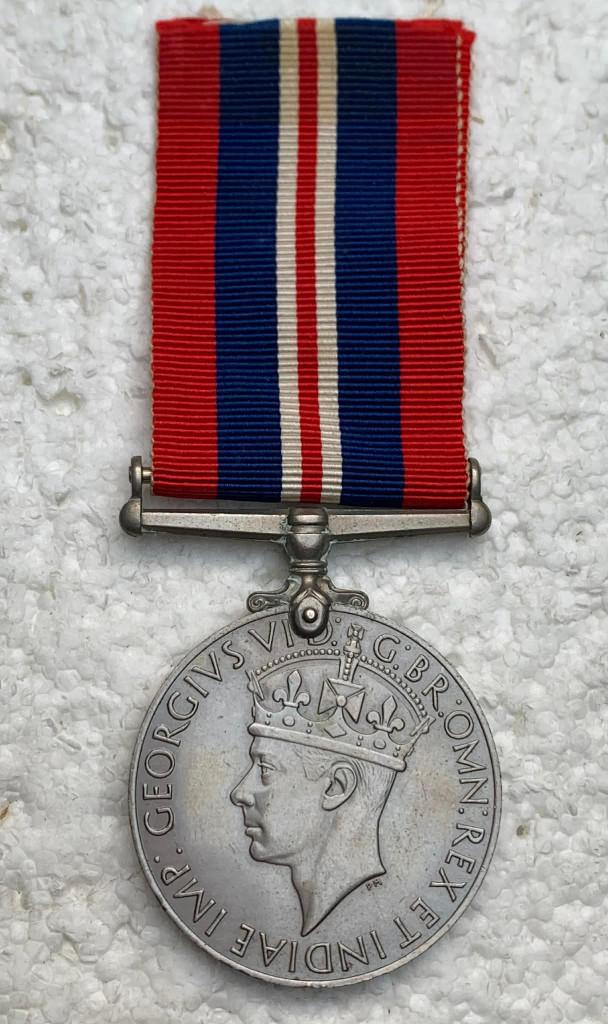 Medaille, Groot-Brittannië War medal 1939-45, WO2, ZG, Verzamelen, Ophalen of Verzenden, Landmacht, Lintje, Medaille of Wings