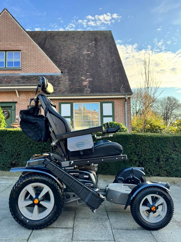 Fauteuil roulant PermobilX850 Chaise électrique tout-terrain, Divers, Chaises roulantes, Enlèvement ou Envoi, Pliant, Comme neuf