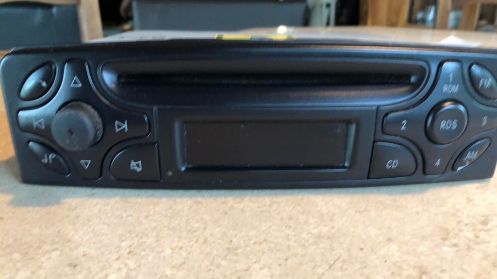 Originele auto radio Mercedes, Ophalen, Gebruikt
