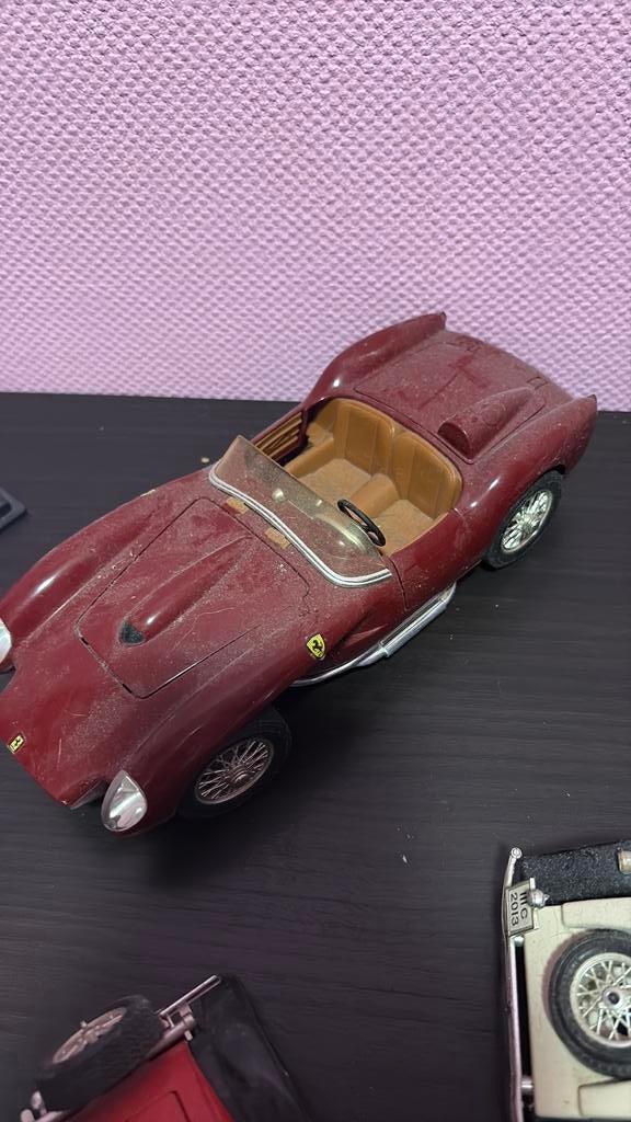 Tous types de modèles réduits de voitures et de motos, Enlèvement ou Envoi, Comme neuf, Voiture