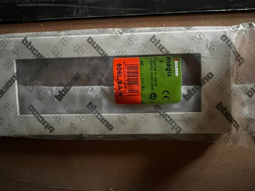 Bticino afdekplaten, Enlèvement, Comme neuf