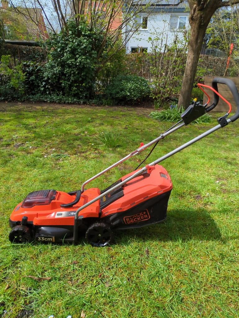 BLACK + DECKER grasmachine, Tuin en Terras, Grasmaaiers, Ophalen