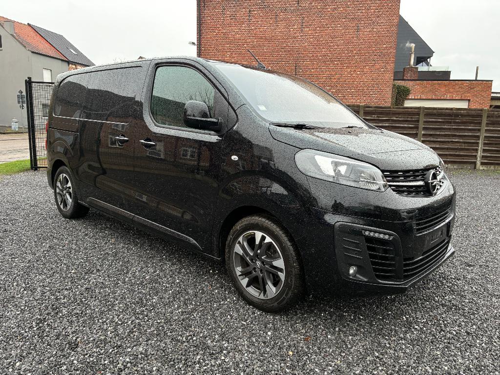 Opel Vivaro 2.0HDi 177pk AUTOMAAT 3ZIT VELE OPTIES BTWwagen!, Autos, Opel, Achat, Vivaro, Euro 6, Entreprise