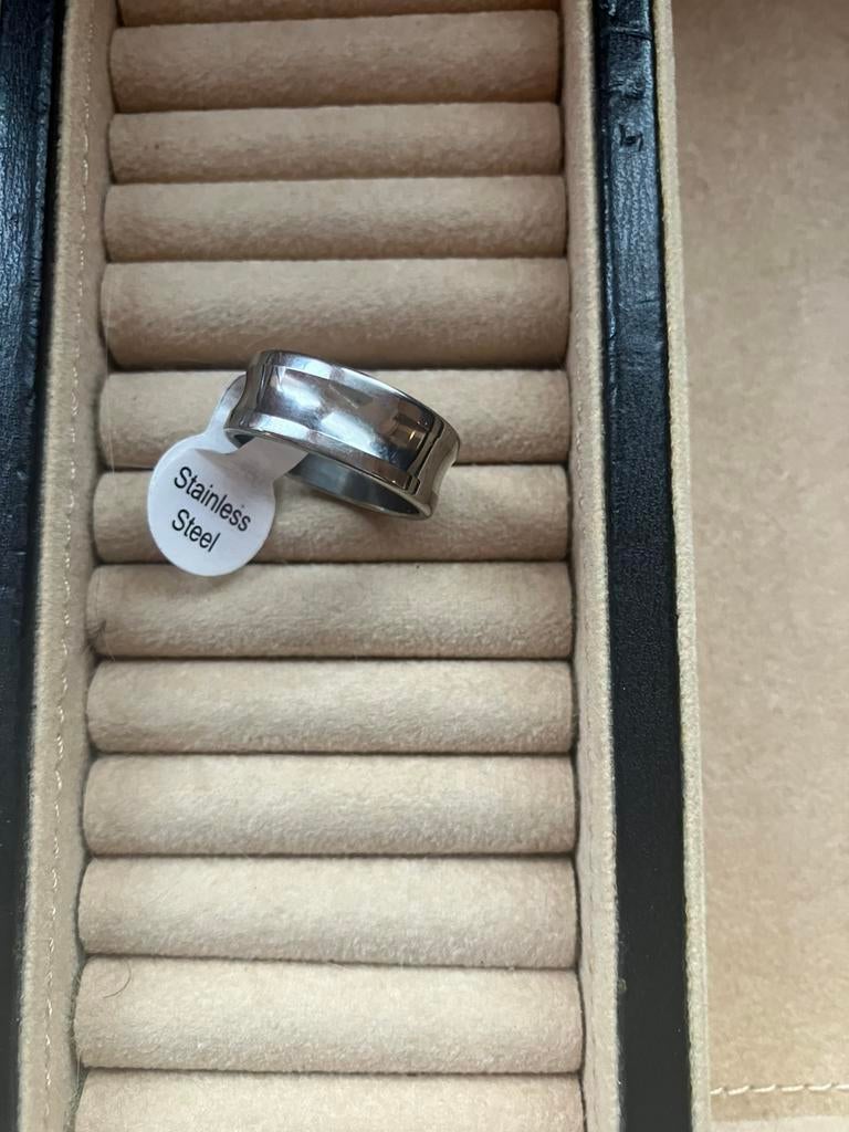 Zilverkleurige RVS ring maat 18 mm, Bijoux, Sacs & Beauté, Bagues, Enlèvement, Neuf, Jaune
