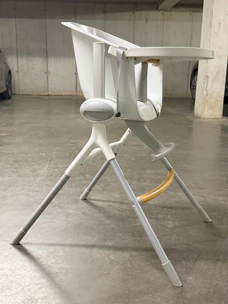 Chaise enfant Evolutive BEBEA, Enlèvement, Comme neuf, Chaise évolutive, Ceinture(s)