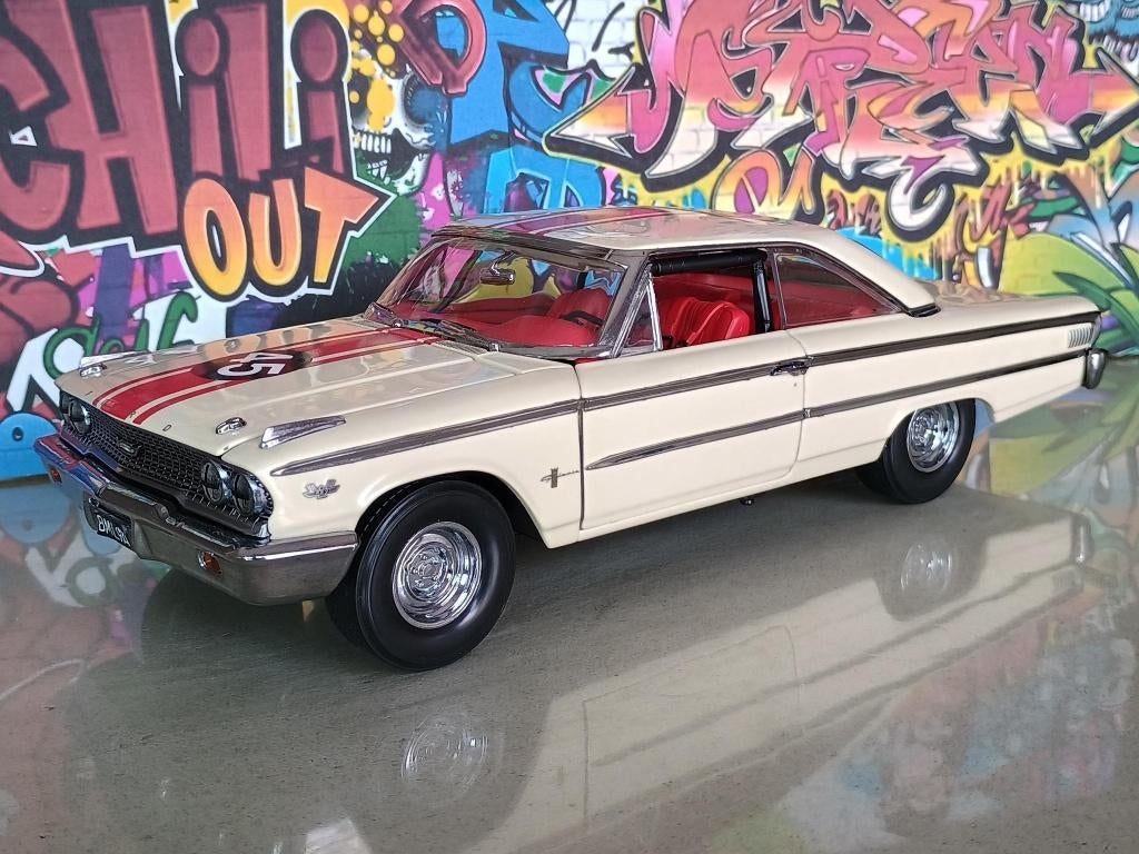 Ford Galaxie 500XL Lightweight Sunstar 1/18 --NIEUWSTAAT--, Ophalen of Verzenden, Zo goed als nieuw, Auto, Sun Star