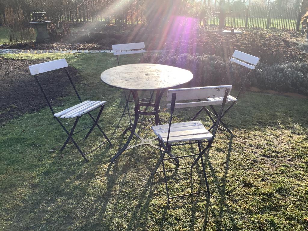 Oud stevig ijzeren tuinset, Ophalen, Gebruikt, Tuinset