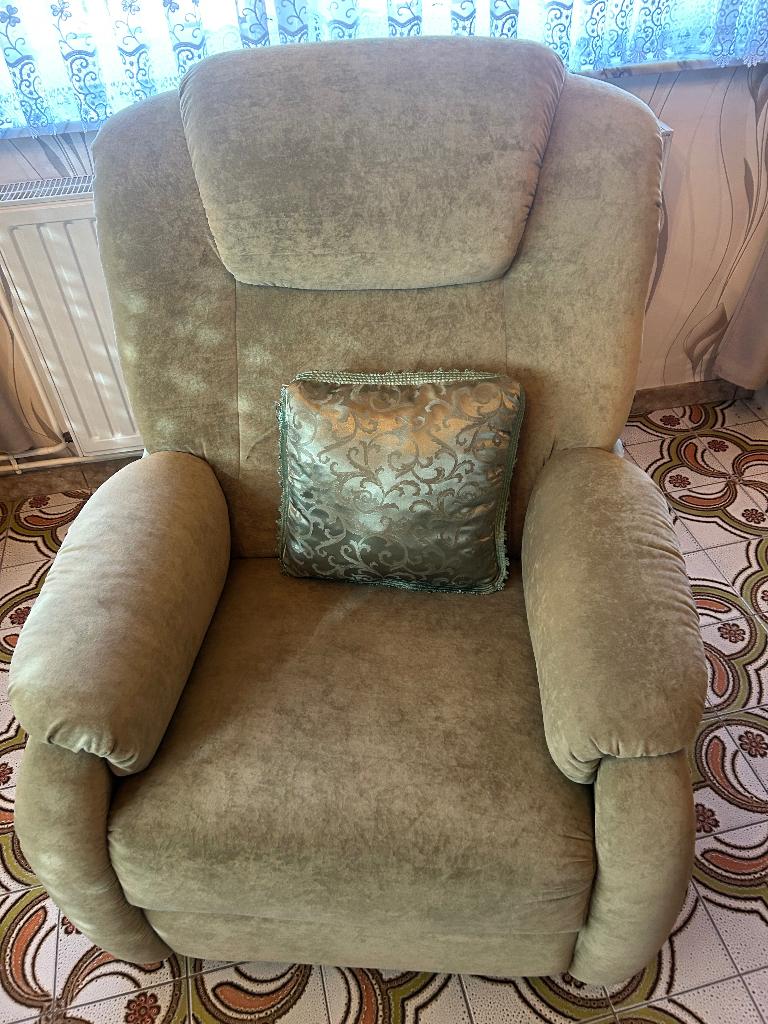 Divan, Enlèvement, Neuf, Quatre personnes ou plus