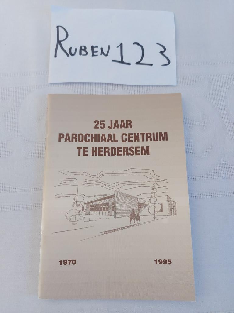 25 jaar parochiaal centrum te Herdersem, Boeken, Ophalen of Verzenden