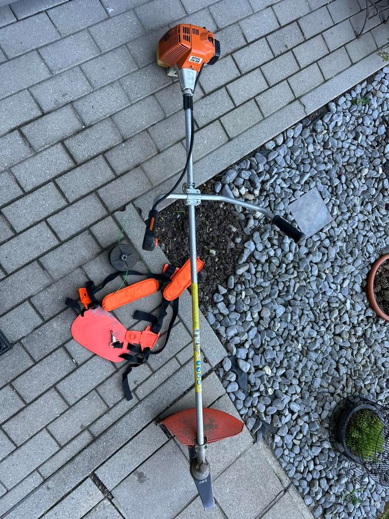 Débroussailleuse sthil fs85, Jardin & Terrasse, Débroussailleuses, Enlèvement, Comme neuf