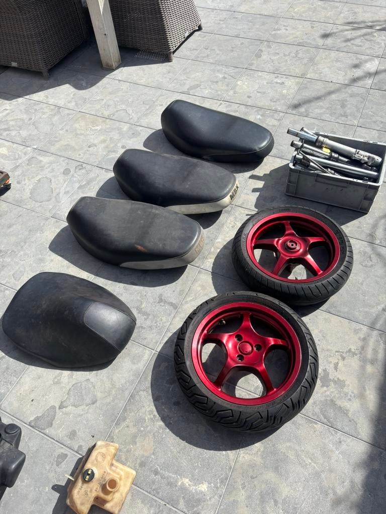 Mbk booster aerox onderdelen, Motos, Enlèvement ou Envoi