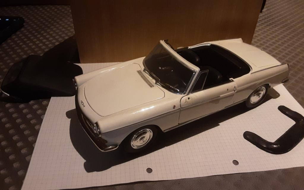 PEUGEOT 404 cabriolet miniatuur, Enlèvement ou Envoi, Utilisé, Voiture, Norev