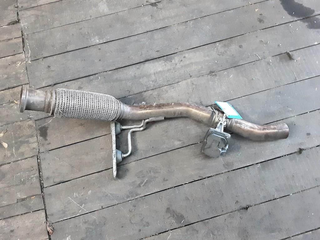 ÉCHAPPEMENT AVANT PIPE Volkswagen Golf VII (AUA), Autos : Pièces & Accessoires, Systèmes d'échappement, Volkswagen, Utilisé