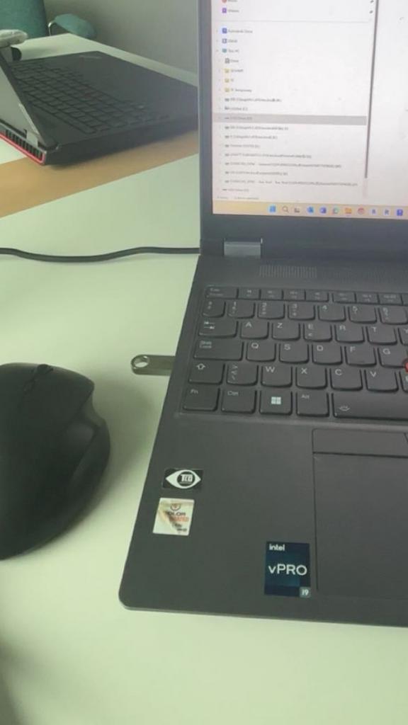 Installation PC & transfert données – Bruxelles, Enlèvement, Comme neuf