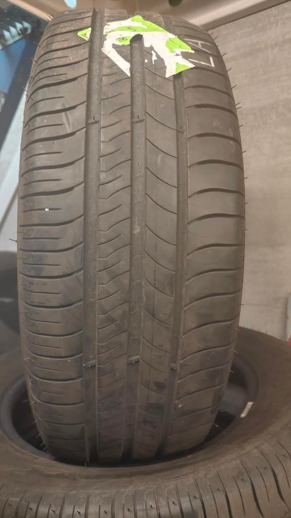 205/60r16 Michelin 40€ per stuk met montage en balanceren, Ophalen