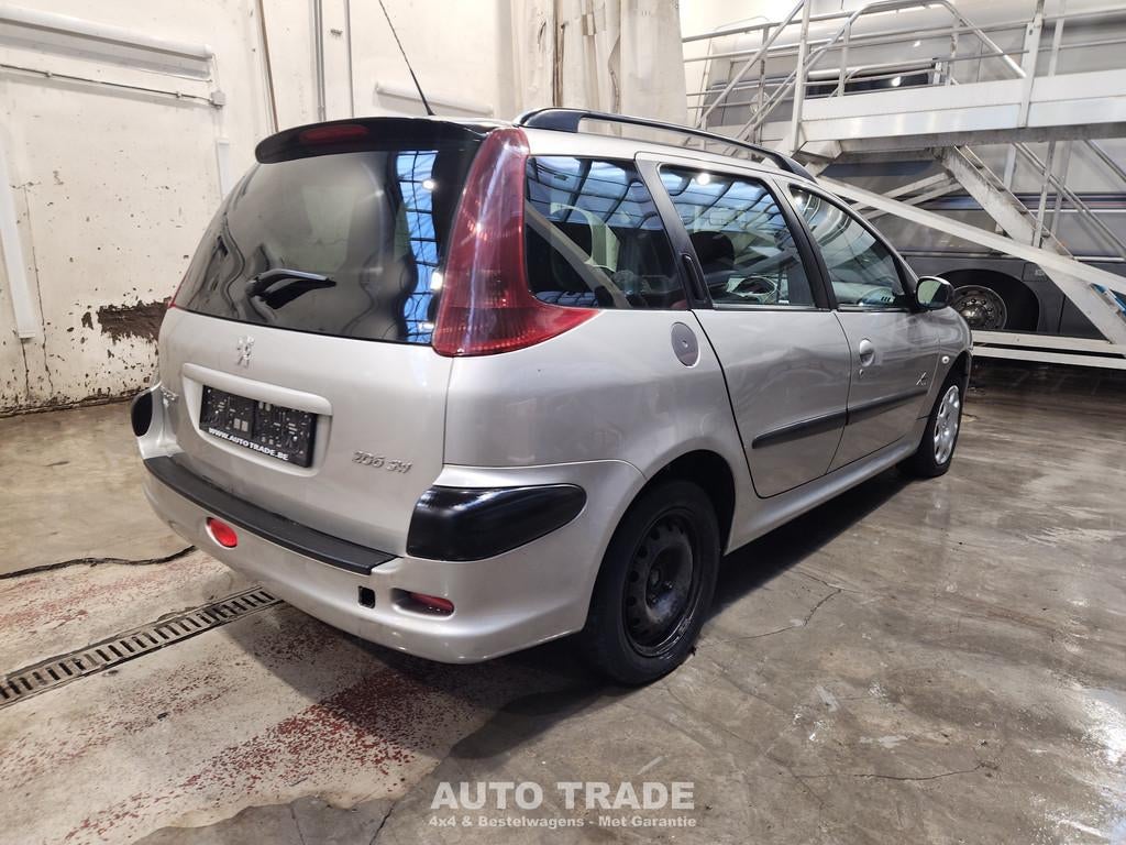 Peugeot 206 1.6 Diesel | Airco | EXPORT, Autos, Peugeot, Argent ou Gris, 50 kW, Entreprise, Boîte manuelle