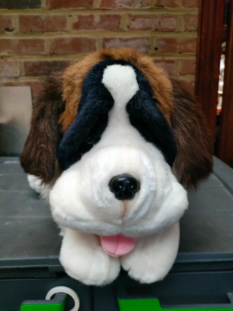 Grand Saint Bernard en peluche., Enlèvement ou Envoi, Comme neuf, Chien