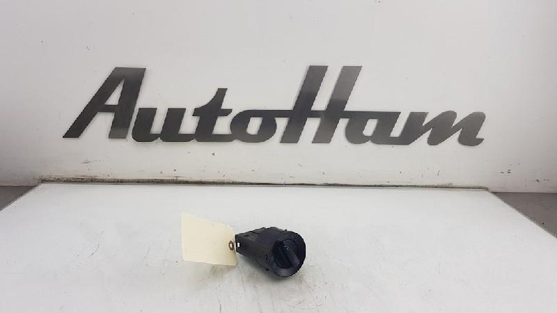 INTERRUPTEUR D'ECLAIRAGE Skoda Fabia II Combi, Utilisé, Skoda