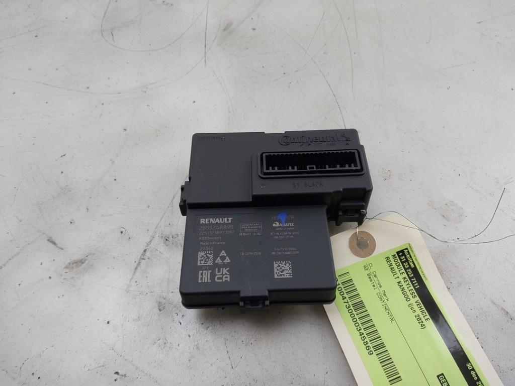 DIVERS Renault Kangoo Express (RFK) (|285S24889R|), Renault, Utilisé, Continental AG, Continental-Plaza 1
30175  Hannover, DE