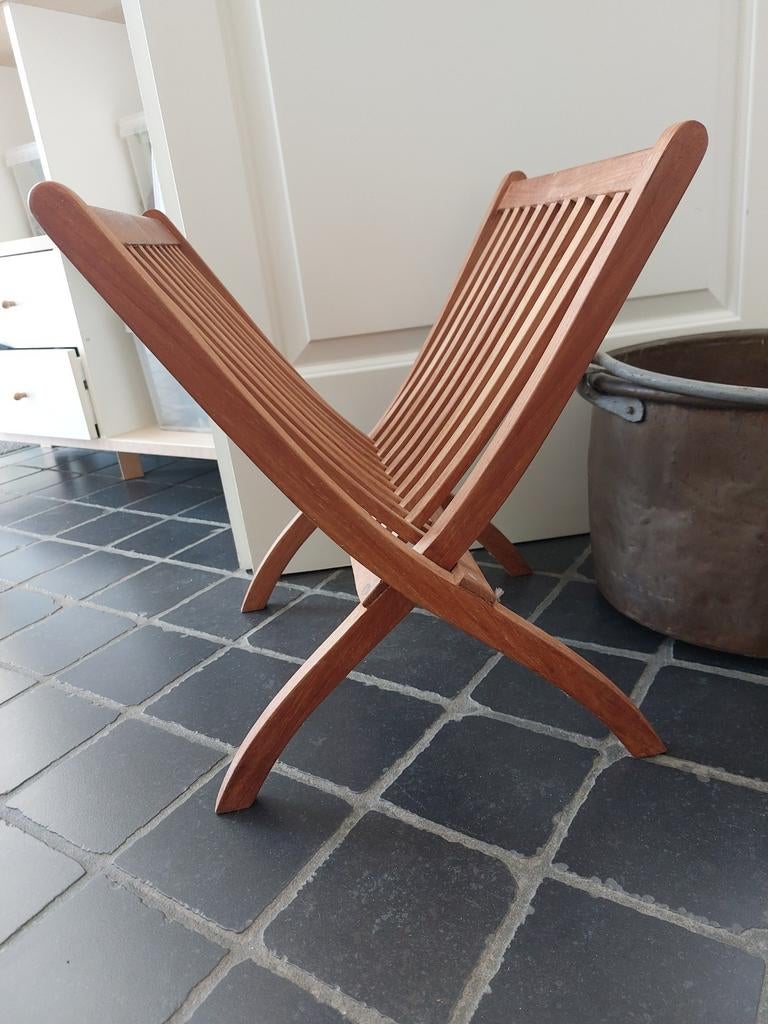 Tijdschriften/ boeken bak in teak hout., Ophalen