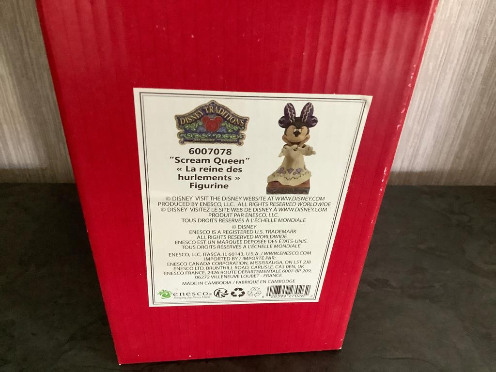 Disney Minnie Mouse "Scream Queen" traditions beeldje (Nieuw, Verzamelen, Ophalen of Verzenden, Overige figuren, Nieuw, Beeldje of Figuurtje