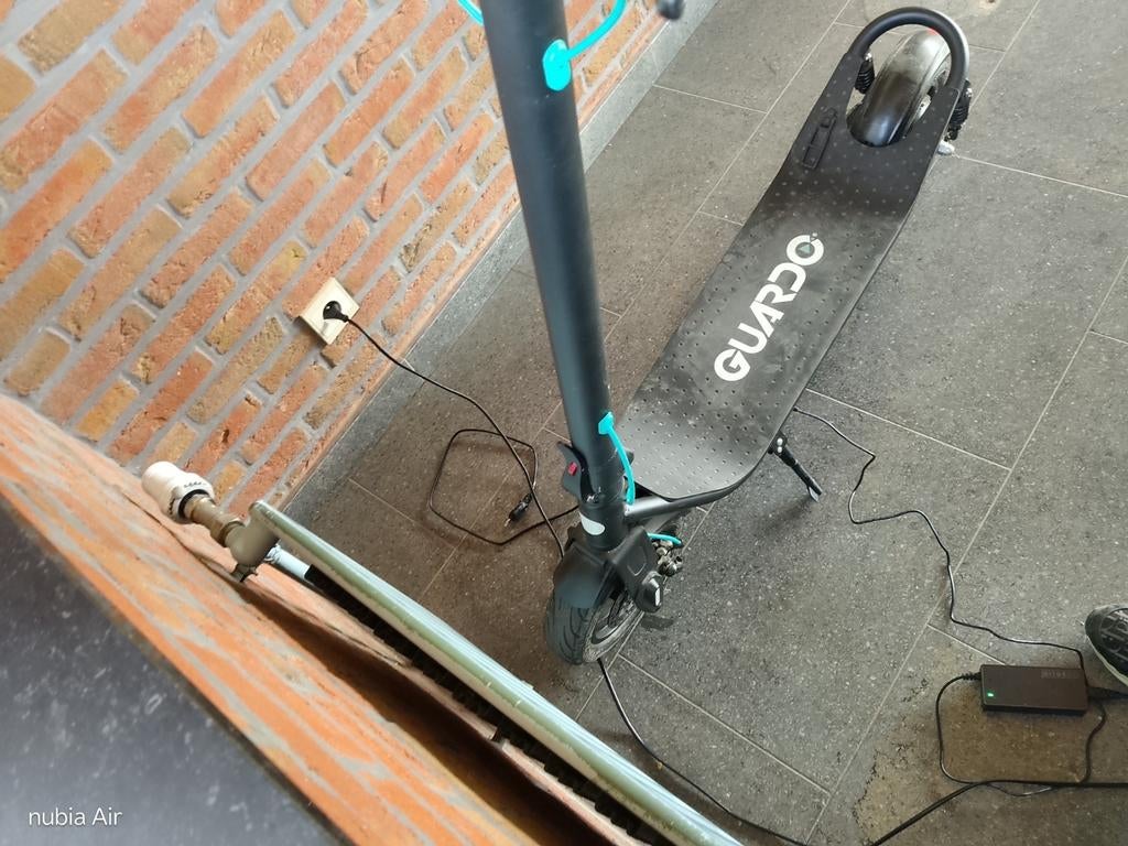 Guardo e poursuit pro, Vélos & Vélomoteurs, Trottinettes, Enlèvement