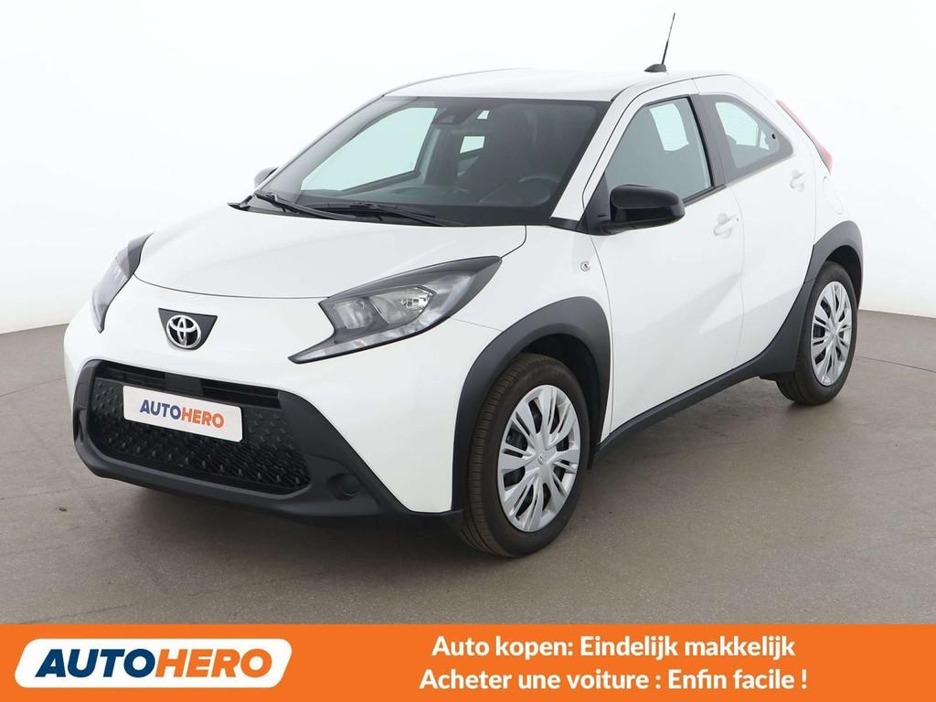 Toyota Aygo X 1.0 VVT-i Dynamic (bj 2024), Auto's, Toyota, Voorwielaandrijving, Stof, Gebruikt, 72 pk