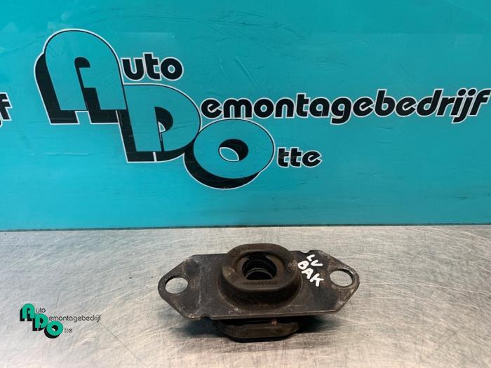 Support boîte de vitesse d'un Nissan Note (Note 06-), -, 3 mois de garantie, Utilisé, -