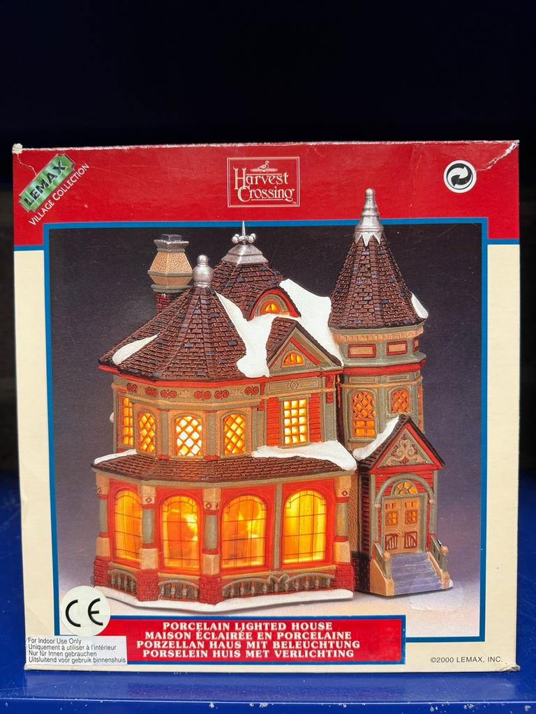 Lemax Harvest Crossing Crockett Family Home(05505), Diversen, Kerst, Ophalen of Verzenden, Zo goed als nieuw
