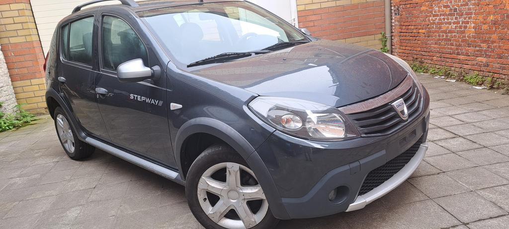 Dacia Sandero Stepway 1.6i Essence Euro4 10/2010 Clim Jantes, Auto's, Voorwielaandrijving, Stof, 4 cilinders, 180 g/km