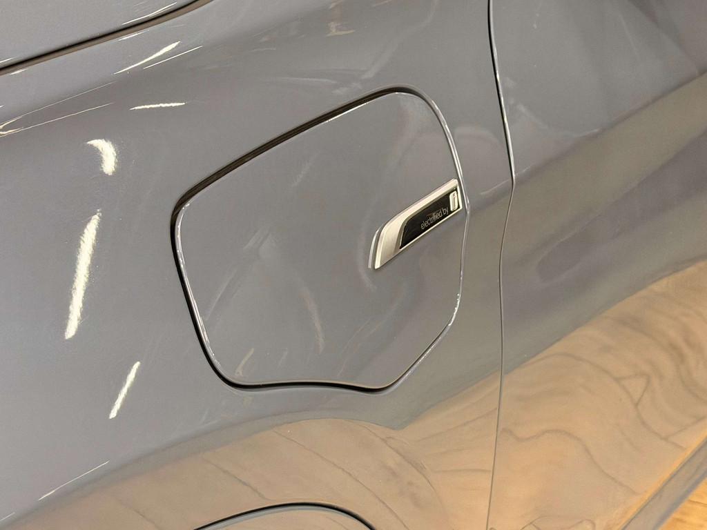 BMW X1 PHEV 1.5iA xDrive25e * PACK M * GARANTIE 12 MOIS *, Auto's, Gebruikt, USB, Blauw, Leder