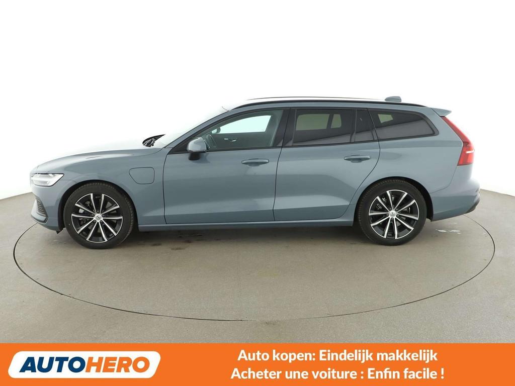 Volvo V60 2.0 T6 Recharge Plug-in Hybrid Essential AWD, Auto's, Automaat, Stof, Gebruikt, Euro 6