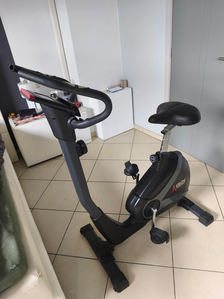 Te koop hometrainer., Sport en Fitness, Ophalen, Benen, Hometrainer